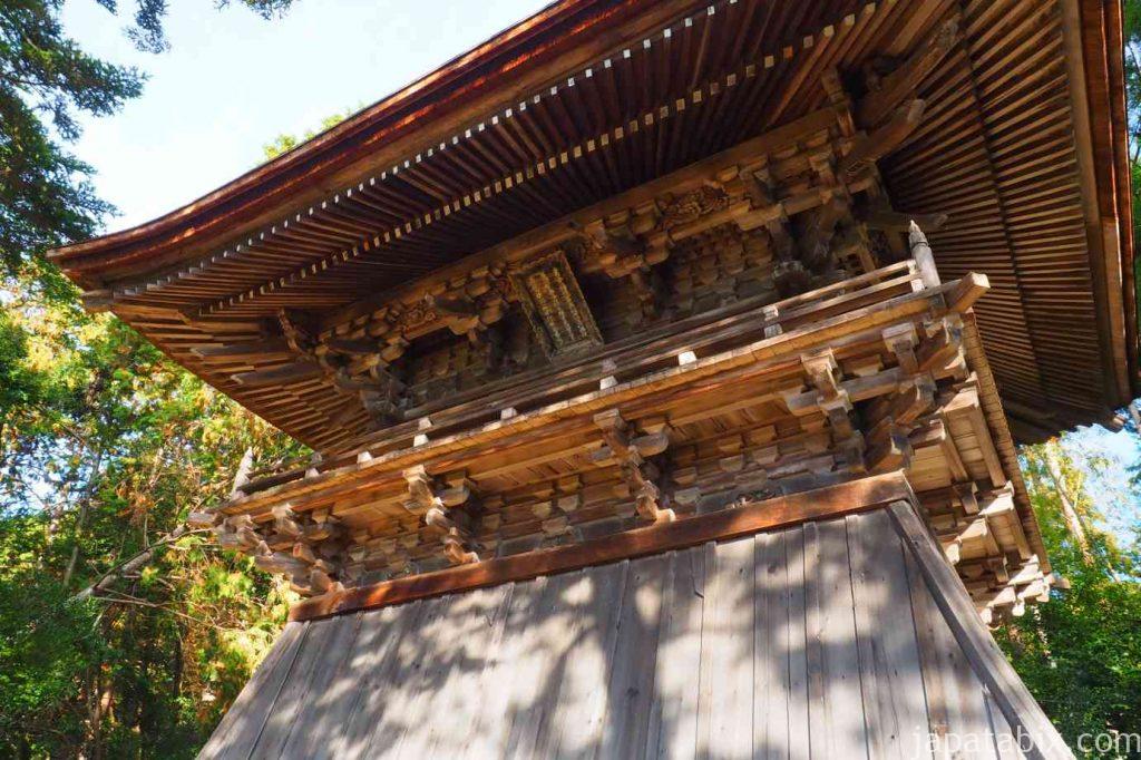 京都 高雄 神護寺 鐘楼と紅葉