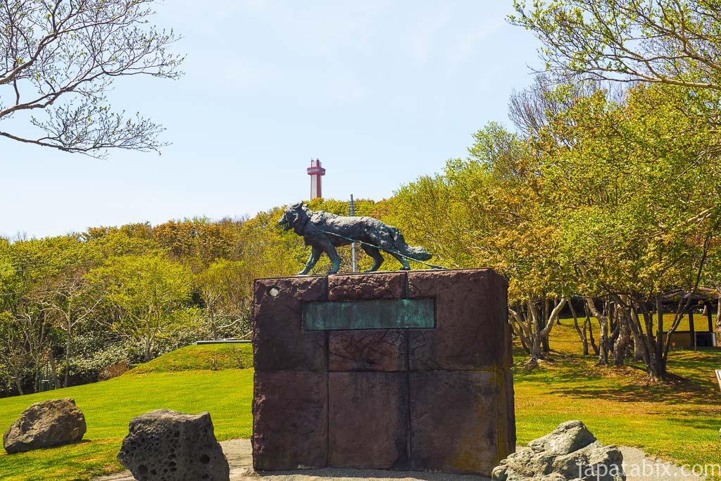 稚内公園 南極観測樺太犬訓練記念碑