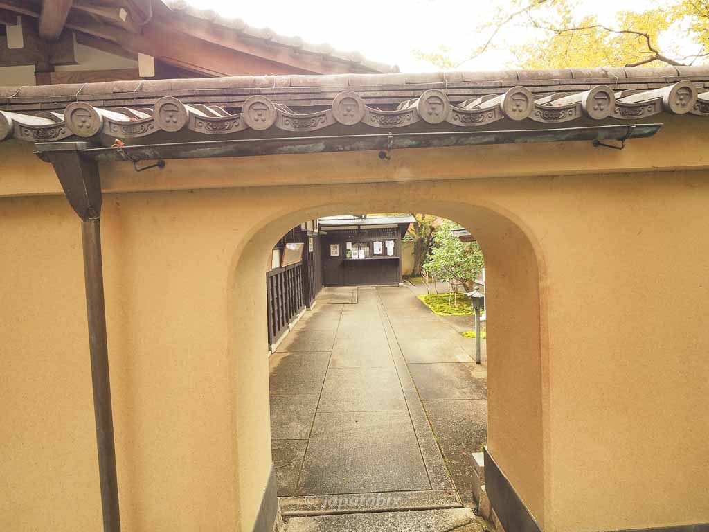 京都 大徳寺 黄梅院の紅葉