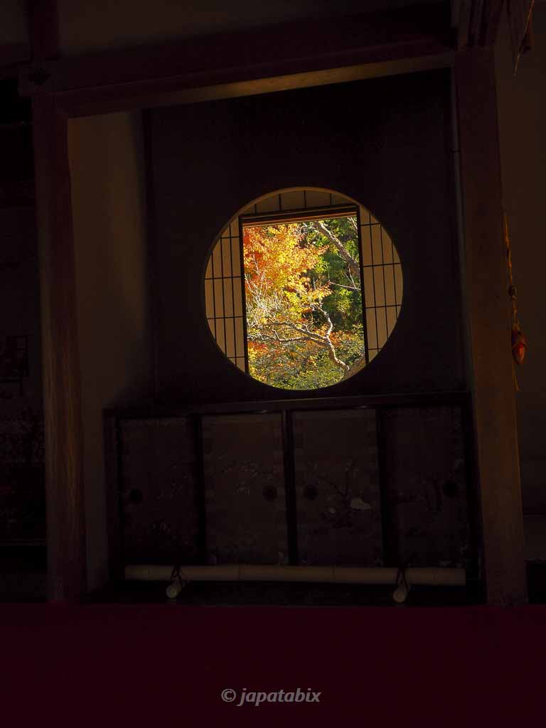 京都 雲龍院 悟りの窓・迷いの窓